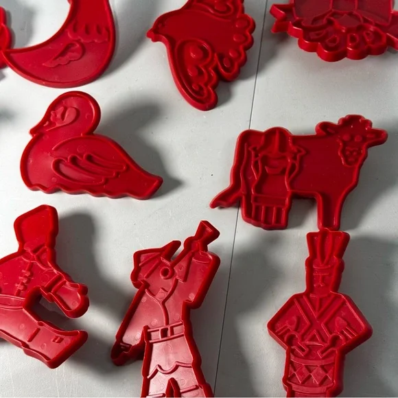 Vintage 1978 TWELVE DAYS OF CHRISTMAS COOKIE CUTTERS Complete Set Kraft Chilton - Picture 3 of 8